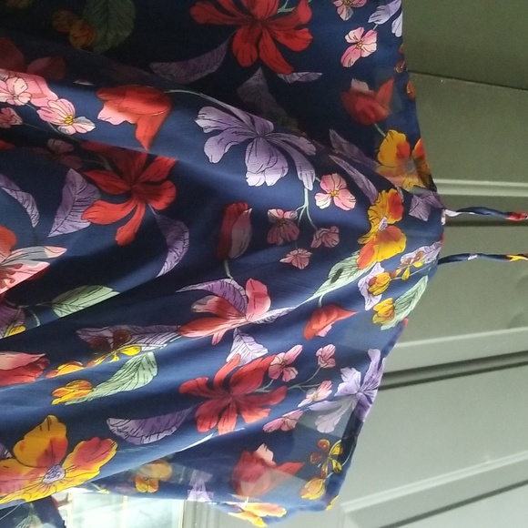 Floral Women's Top - Multicolor - Picture 5 of 9